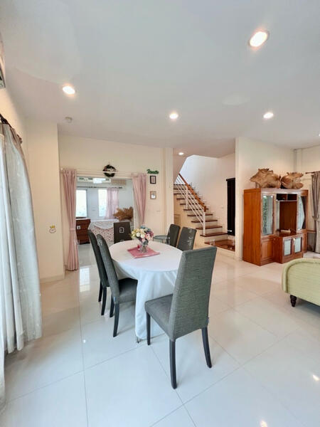 Perfect Place Sukhumvit 77-Suvarnabhumi : เพอร์เฟค เพลส สุขุมวิท77-สุวรรณภูมิ, สมุทรปราการ, ถนนลาดกระบัง, ราชาเทวะ, บางพลี, สมุทรปราการ, 200 ตร.ม., บ้านเดี่ยว ให้เช่า, โดย อดิศร พลอยมีรัศมี, 500144229 - DDproperty.com