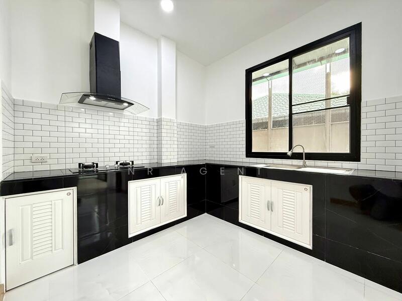 The Season Phetkasem 69, Bangkok, 79 Road along Khlong Phasi Charoen, southern side, Nong Kham, Nong Khaem, Bangkok, 3 Bedrooms, 150 sqm, Single Detached House For Sale, by NR AGENT, 500144235 - DDproperty.com