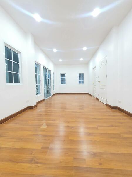 Baan Lalin The Young Executive Onnut-Wongwaen-Suwannabhumi, Bangkok, Chaloem Phrakiat Rama 9 Road, Dok Mai, Prawet, Bangkok, 3 Bedrooms, 150 sqm, Single Detached House For Sale, by NR AGENT, 500144241 - DDproperty.com