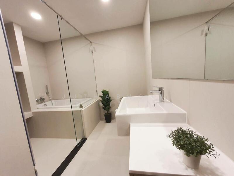 Noble Ambience Sukhumvit 42, Bangkok, 55 Suk Chai Alley, Khong Tan, Khlong Toei, Bangkok, 2 Bedrooms, 50 sqm, Condo For Rent, by Juthabhorn Uppachit (Amy), 500144274 - DDproperty.com