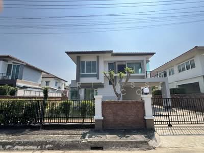 ขาย - Wararom Charoenmuang : วรารมย์ เจริญเมือง, เชียงใหม่