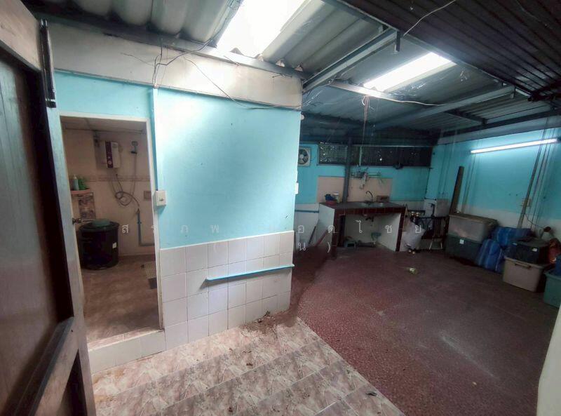 บ้านเดี่ยว หลังมุม หลังพาต้า ปิ่นเกล้า เนื้อที่ 100 ตร.ว. ใกล้ MRT สิรินธร และ รพ.ศิริราช เขตบางพลัด, Bangkok, Bang Yi Khan, Bang Phlat, Bangkok, 2 Bedrooms, 400 sqm, Single Detached House For Sale, by สรภพ ยอดไชย (สีฝุ่น), 500144356 - DDproperty.com