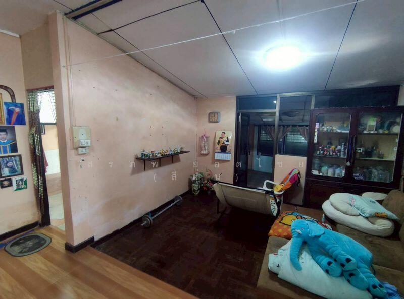 บ้านเดี่ยว หลังมุม หลังพาต้า ปิ่นเกล้า เนื้อที่ 100 ตร.ว. ใกล้ MRT สิรินธร และ รพ.ศิริราช เขตบางพลัด, Bangkok, Bang Yi Khan, Bang Phlat, Bangkok, 2 Bedrooms, 400 sqm, Single Detached House For Sale, by สรภพ ยอดไชย (สีฝุ่น), 500144356 - DDproperty.com