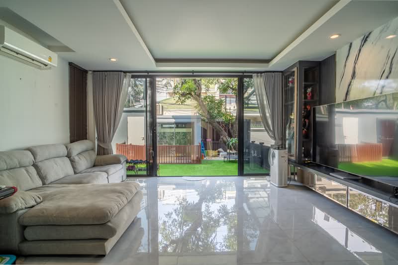 บ้านเดี่ยวอินทามระ 28, Bangkok, Din Daeng, Din Daeng, Bangkok, 5 Bedrooms, 500 sqm, Single Detached House For Sale, by มาลี สุธน, 500144392 - DDproperty.com