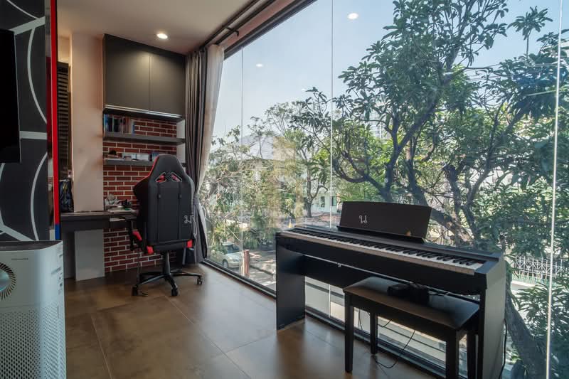 บ้านเดี่ยวอินทามระ 28, Bangkok, Din Daeng, Din Daeng, Bangkok, 5 Bedrooms, 500 sqm, Single Detached House For Sale, by มาลี สุธน, 500144392 - DDproperty.com