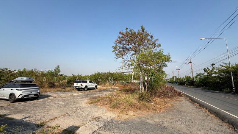 ขาย - ต.ลาดขวาง อ.บ้านโพธิ์ ฉะเชิงเทรา 24140, ฉะเชิงเทรา