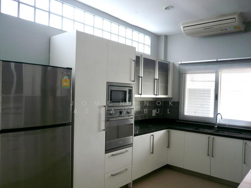 Panya Pattanakarn Village, Bangkok, Soi Phatthanakarn 30, Suan Luang, Suan Luang, Bangkok, 5 Bedrooms, 500 sqm, Single Detached House For Rent, by Jomchanok Aswavibul, 500144434 - DDproperty.com