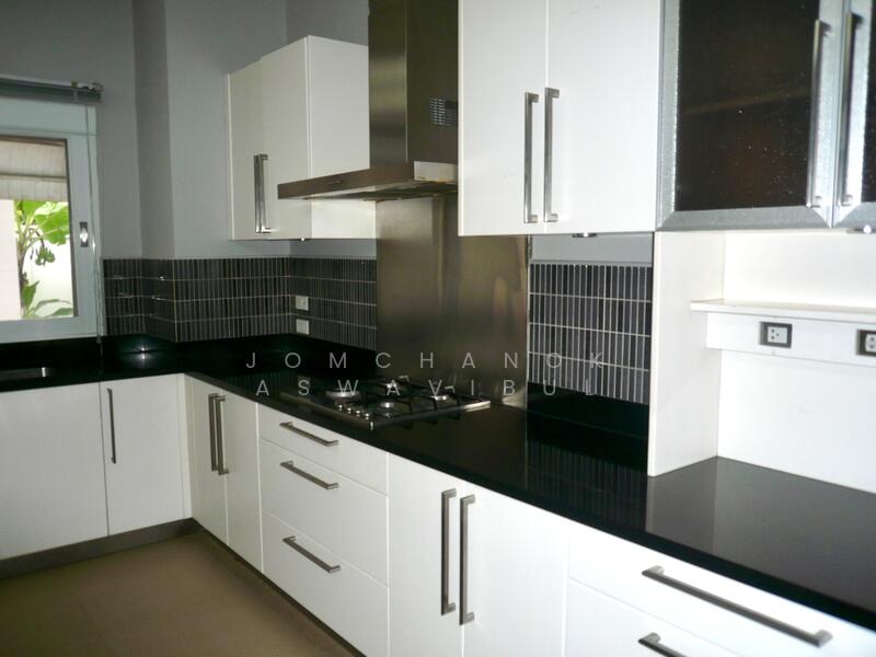 Panya Pattanakarn Village, Bangkok, Soi Phatthanakarn 30, Suan Luang, Suan Luang, Bangkok, 5 Bedrooms, 500 sqm, Single Detached House For Rent, by Jomchanok Aswavibul, 500144434 - DDproperty.com