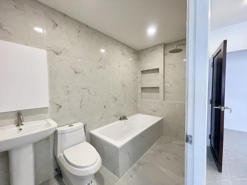 ซอยชื่นสิทธิ์-พหลโยธิน 62, Pathum Thani, Khu Khot, Lam Luk Ka, Pathum Thani, 2 Bedrooms, 119 sqm, Townhouse For Sale, by Chanicha Settha-amorn, 500144476 - DDproperty.com