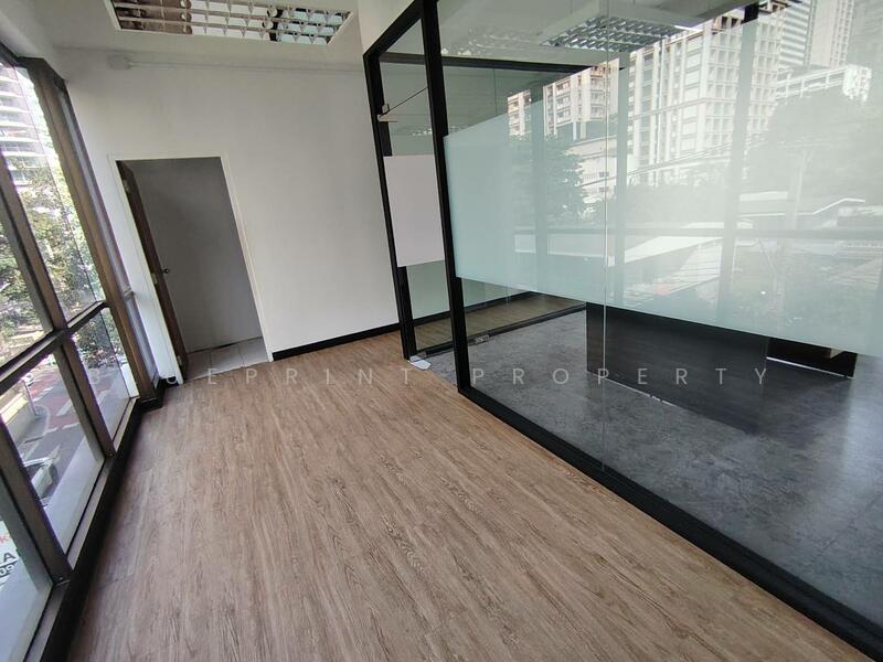 Office In Sukhumvit Soi 19, กรุงเทพ, คลองเตยเหนือ, วัฒนา, กรุงเทพ, 600 ตร.ม., สำนักงาน ให้เช่า, โดย Blueprint Property, 500144493 - DDproperty.com