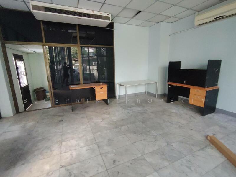 Office In Sukhumvit Soi 19, กรุงเทพ, คลองเตยเหนือ, วัฒนา, กรุงเทพ, 600 ตร.ม., สำนักงาน ให้เช่า, โดย Blueprint Property, 500144493 - DDproperty.com