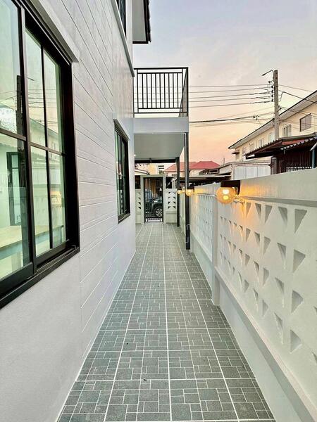 Baan Buathong 4 : บ้านบัวทอง 4, นนทบุรี, ถ.บ้านกล้วย-ไทรน้อย, พิมลราช, บางบัวทอง, นนทบุรี, 110 ตร.ม., ทาวน์เฮ้าส์ ขาย, โดย บุษบากร (เจี๊ยบ), 500144494 - DDproperty.com