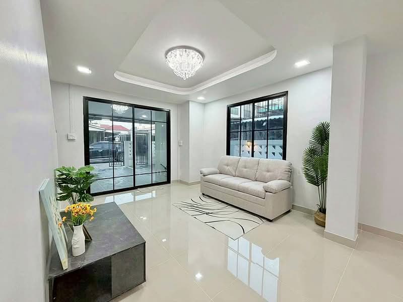 Baan Buathong 4, Nonthaburi, Ban Kluay-Sai Noi Road, Phimonrat, Bang Bua Thong, Nonthaburi, 2 Bedrooms, 110 sqm, Townhouse For Sale, by บุษบากร (เจี๊ยบ), 500144494 - DDproperty.com