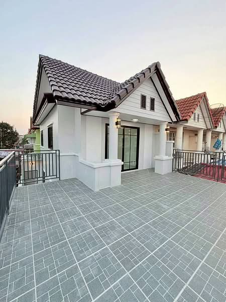 Baan Buathong 4 : บ้านบัวทอง 4, นนทบุรี, ถ.บ้านกล้วย-ไทรน้อย, พิมลราช, บางบัวทอง, นนทบุรี, 110 ตร.ม., ทาวน์เฮ้าส์ ขาย, โดย บุษบากร (เจี๊ยบ), 500144494 - DDproperty.com