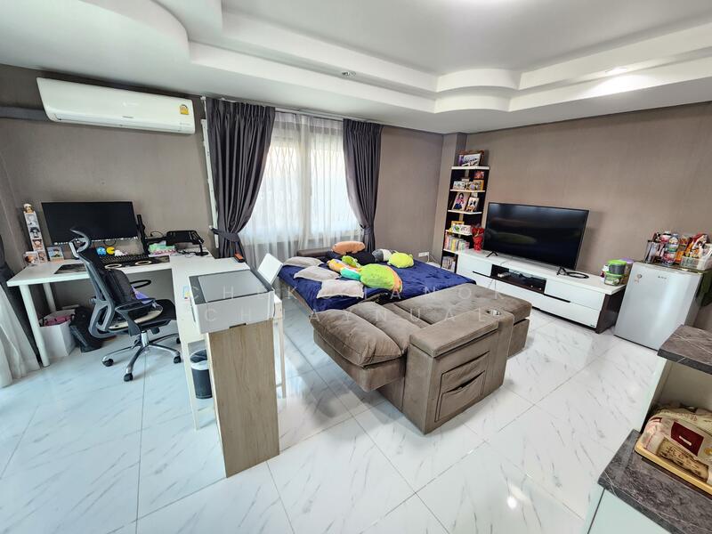 บ้านเดี่ยว พระราม 9 ใกล้ The nine พระราม9, Bangkok, Suan Luang, Suan Luang, Bangkok, 6 Bedrooms, 704 sqm, Single Detached House For Sale, by Chekchanok Chuaynual, 500144499 - DDproperty.com