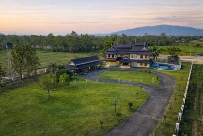 ขาย - บ้านสวนส่วนตัวหลังใหญ่ พร้อมสระว่ายน้ำ บรรยากาศเงียบสงบ, เชียงใหม่