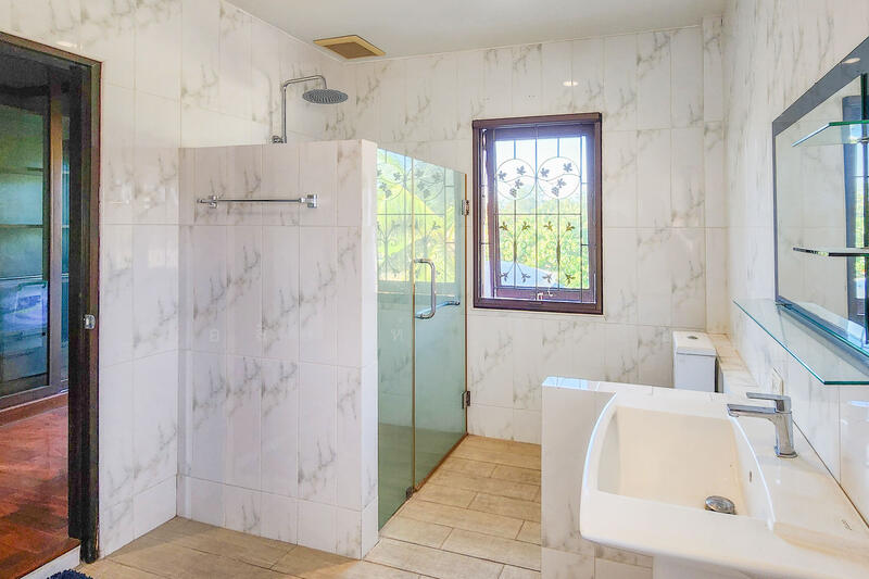 Spacious Private Residence with Pool and Garden Setting, Chiang Mai, Mae Phaek, San Sai, Chiang Mai, 4 Bedrooms, 400 sqm, Single Detached House For Sale, by Elijah Ridgley, 500144504 - DDproperty.com