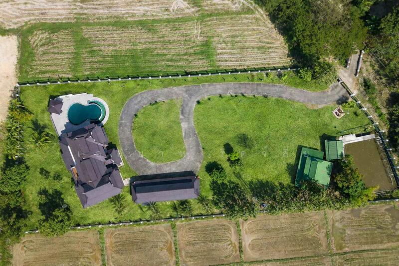 Spacious Private Residence with Pool and Garden Setting, Chiang Mai, Mae Phaek, San Sai, Chiang Mai, 4 Bedrooms, 400 sqm, Single Detached House For Sale, by Elijah Ridgley, 500144504 - DDproperty.com