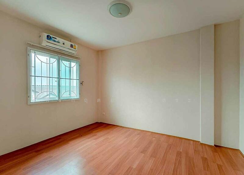 Lio Nov Donmueng-Chaengwattana, Bangkok, Soi Chang Akat Uthit 13, Sanam Bin, Don Mueang, Bangkok, 3 Bedrooms, 152 sqm, Townhouse For Sale, by กรกฤตย์ บุญสระ, 500144525 - DDproperty.com