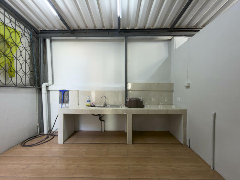 Baan Pongsirichai 2, Samut Sakhon, Om Noi, Krathum Baen, Samut Sakhon, 5 Bedrooms, 180 sqm, Townhouse For Sale, by บริษัท เอชแอล แอสเซท จำกัด, 500144538 - DDproperty.com