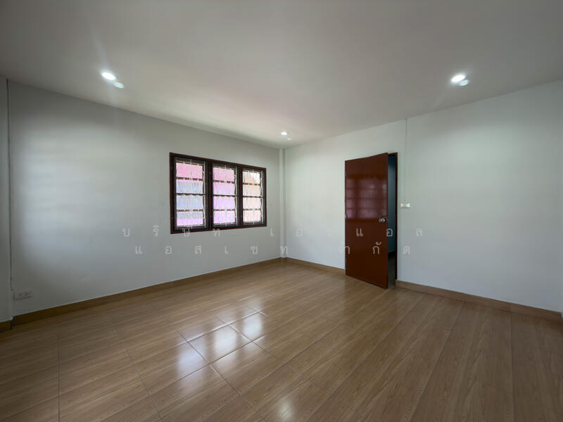 Baan Pongsirichai 2, Samut Sakhon, Om Noi, Krathum Baen, Samut Sakhon, 5 Bedrooms, 180 sqm, Townhouse For Sale, by บริษัท เอชแอล แอสเซท จำกัด, 500144538 - DDproperty.com