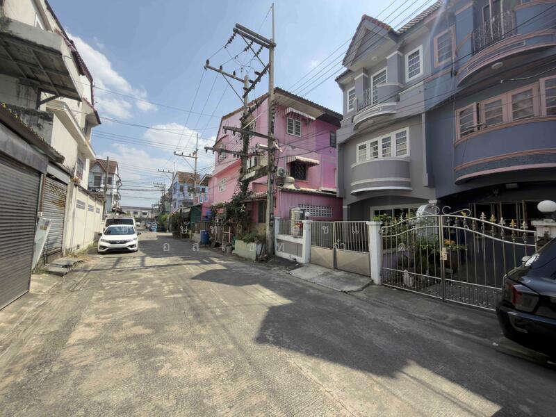 Baan Pongsirichai 2, Samut Sakhon, Om Noi, Krathum Baen, Samut Sakhon, 5 Bedrooms, 180 sqm, Townhouse For Sale, by บริษัท เอชแอล แอสเซท จำกัด, 500144538 - DDproperty.com