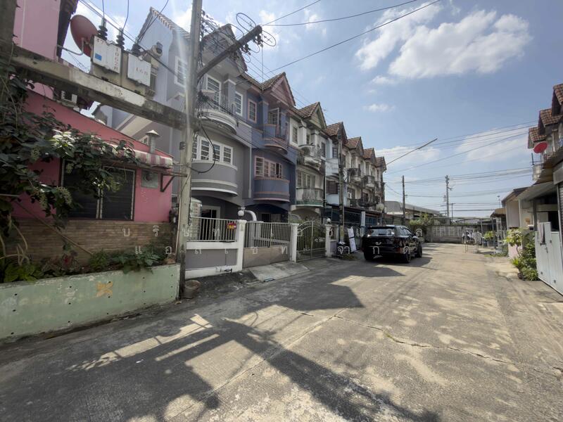 Baan Pongsirichai 2, Samut Sakhon, Om Noi, Krathum Baen, Samut Sakhon, 5 Bedrooms, 180 sqm, Townhouse For Sale, by บริษัท เอชแอล แอสเซท จำกัด, 500144538 - DDproperty.com