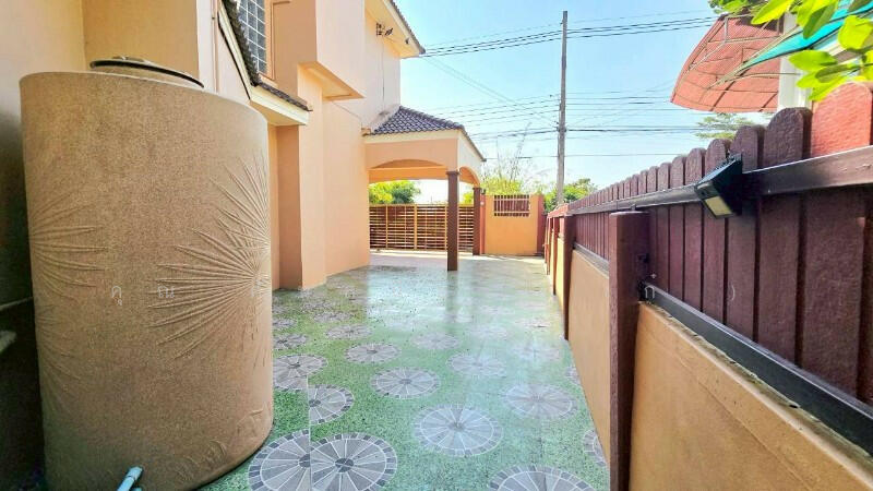 บ้านสวนรีสอร์ท คลอง 5, Pathum Thani, เลียบคลองห้า, Khlong Ha, Khlong Luang, Pathum Thani, 4 Bedrooms, 200 sqm, Single Detached House For Sale, by คุณ ศันสนีย์ ( เก๋ ), 500144545 - DDproperty.com