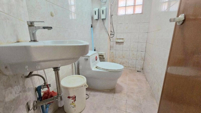 บ้านสวนรีสอร์ท คลอง 5, Pathum Thani, เลียบคลองห้า, Khlong Ha, Khlong Luang, Pathum Thani, 4 Bedrooms, 200 sqm, Single Detached House For Sale, by คุณ ศันสนีย์ ( เก๋ ), 500144545 - DDproperty.com