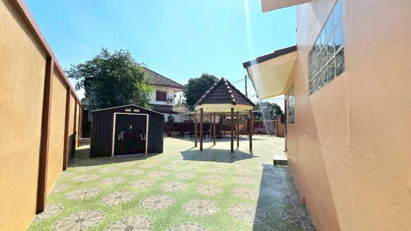 บ้านสวนรีสอร์ท คลอง 5, Pathum Thani, เลียบคลองห้า, Khlong Ha, Khlong Luang, Pathum Thani, 4 Bedrooms, 200 sqm, Single Detached House For Sale, by คุณ ศันสนีย์ ( เก๋ ), 500144545 - DDproperty.com