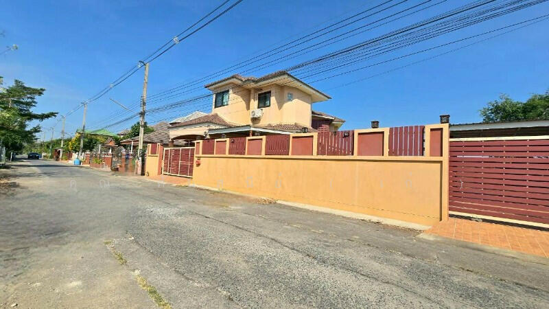 บ้านสวนรีสอร์ท คลอง 5, Pathum Thani, เลียบคลองห้า, Khlong Ha, Khlong Luang, Pathum Thani, 4 Bedrooms, 200 sqm, Single Detached House For Sale, by คุณ ศันสนีย์ ( เก๋ ), 500144545 - DDproperty.com