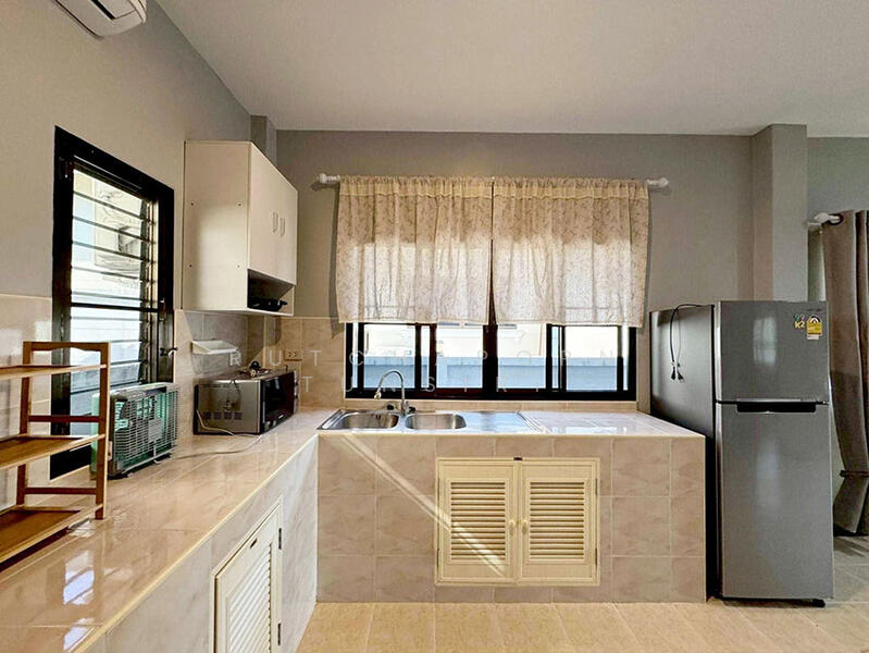 บ้านในโครงการ ให้เช่า – ใกล้โรงเรียนนานาชาติเปรม เพียง 5 นาที ค่าเช่า 13,000 บาท / เดือน รหัสทรัพย์, Chiang Mai, Huai Sai, Mae Rim, Chiang Mai, 2 Bedrooms, 110 sqm, Single Detached House For Rent, by Rutchaporn Tunsiri, 500144627 - DDproperty.com