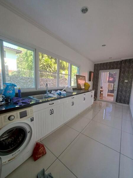 เขาไม้แก้ว ใกล้โรงเรียนนานาชาติรักบี้ ตำบลเขาไม้แก้ว อำเภอบางละมุง จังหวัดชลบุรี, Chon Buri (Pattaya), Khao Mai Kaeo, Bang Lamung (Pattaya), Chon Buri (Pattaya), 5 Bedrooms, 500 sqm, Single Detached House For Sale, by Nichapa Phiachan, 500144645 - DDproperty.com