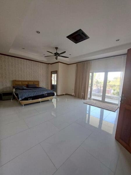 ขาย - เขาไม้แก้ว ใกล้โรงเรียนนานาชาติรักบี้ ตำบลเขาไม้แก้ว อำเภอบางละมุง จังหวัดชลบุรี, ชลบุรี