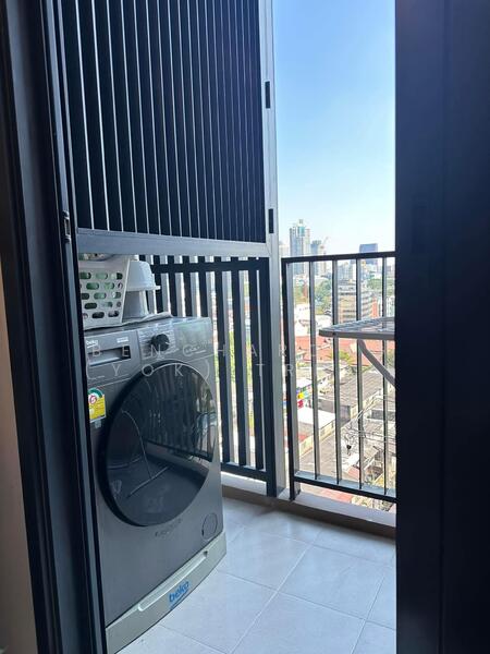 Life @ Ratchada-Suthisan, Bangkok, Ratchadapisek Road, Samsen Nok, Huai Khwang, Bangkok, 1 Bedroom, 45 sqm, Condo For Rent, by Bencharong (Yok) Treerat-a-na-wat, 500144700 - DDproperty.com