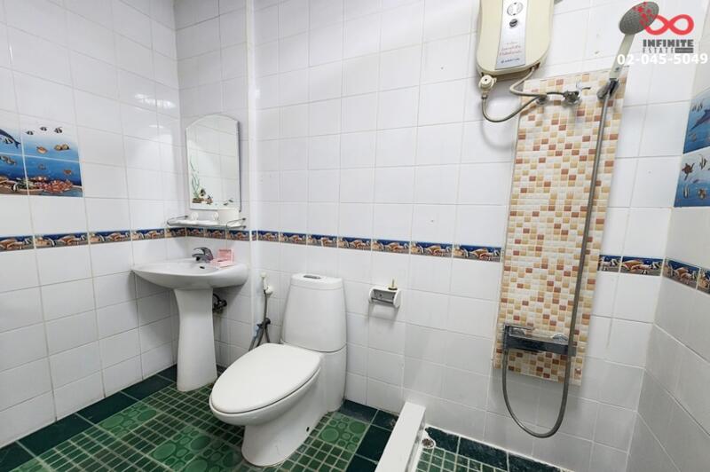 Baan Lert Ubon 2 Watcharaphon, Bangkok, Tha Rang, Bang Khen, Bangkok, 2 Bedrooms, 128 sqm, Townhouse For Sale, by คุณมิว, 500144713 - DDproperty.com