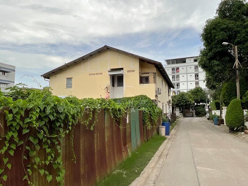 ขายที่ดิน 90 ตร.ว. ลาดพร้าว 81 ใกล้ อิมพีเรียล เวิลด์ ที่ดินห่างจากปากซอยลาดพร้าว 81 เพียง 350 เมตร, กรุงเทพ, คลองเจ้าคุณสิงห์, วังทองหลาง, กรุงเทพ, 360 ตร.ม., ที่ดิน ขาย, โดย Jutanon Komoottanaruk, 500144718 - DDproperty.com