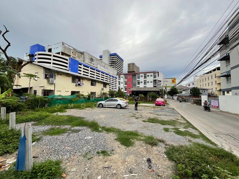 ขายที่ดิน 90 ตร.ว. ลาดพร้าว 81 ใกล้ อิมพีเรียล เวิลด์ ที่ดินห่างจากปากซอยลาดพร้าว 81 เพียง 350 เมตร, Bangkok, Khlong Chaokhun Sing, Wang Thonglang, Bangkok, , 360 sqm, Land For Sale, by Jutanon Komoottanaruk, 500144718 - DDproperty.com