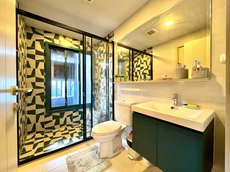 The Base Sukhumvit 50, Bangkok, Soi Roem Charoen 1, Sukhumvit 50 Road, Phra Kanong, Khlong Toei, Bangkok, 2 Bedrooms, 56 sqm, Condo For Rent, by Pawanrat Panchawanon, 500144719 - DDproperty.com