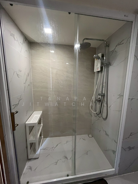 Na Reva Charoennakhon, Bangkok, Charoen Nakhon Road, Samlae, Thon Buri, Bangkok, 1 Bedroom, 30 sqm, Condo For Rent, by Tanapat Jitwatcharakomol, 500144735 - DDproperty.com