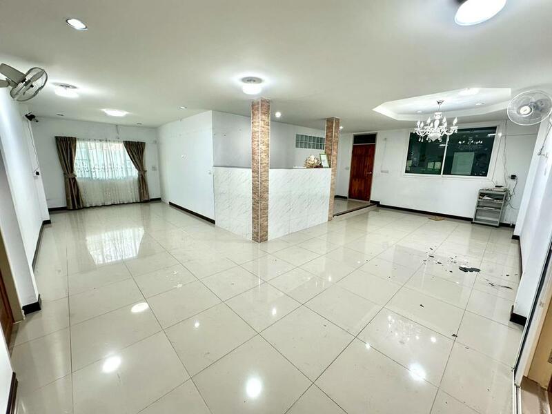 ขาย บ้านเดี่ยว หลังมุม 116 ตารางวา ซอยรามอินทรา 27, Bangkok, Anusaowari, Bang Khen, Bangkok, 3 Bedrooms, 200 sqm, Single Detached House For Sale, by กรณวัสส์ กัณฑวัสส์วงส์, 500144771 - DDproperty.com