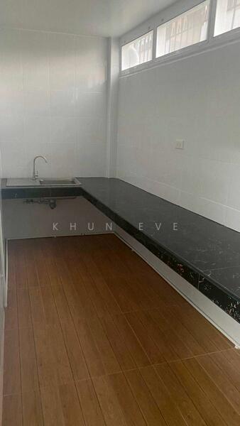 ให้เช่า - ให้เช่า ทาวน์โฮม สุขุมวิท 105 ลาซาล หมู่บ้าน The Prime Place 105 ( SPSEVE1701 ), กรุงเทพ