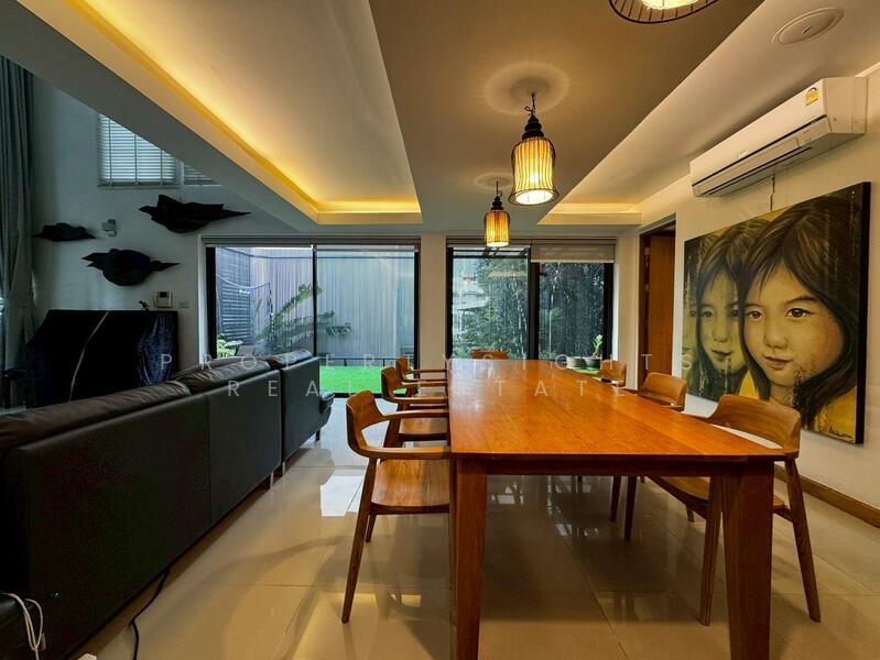 House BTS Thonglor, Bangkok, Khlong Tan Nua, Watthana, Bangkok, 3 Bedrooms, 600 sqm, Single Detached House For Rent, by PROPERTYSIGHTS REAL ESTATE, 500144822 - DDproperty.com