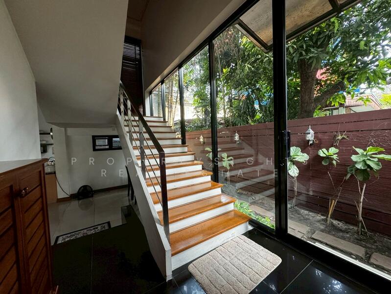 House BTS Thonglor, Bangkok, Khlong Tan Nua, Watthana, Bangkok, 3 Bedrooms, 600 sqm, Single Detached House For Rent, by PROPERTYSIGHTS REAL ESTATE, 500144822 - DDproperty.com