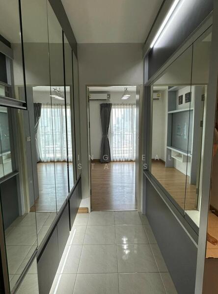 Supalai Park Ekkamai-Thonglor, Bangkok, Petchaburi Road, Bang Kapi, Huai Khwang, Bangkok, 2 Bedrooms, 70 sqm, Condo For Sale, by Living Real Estates, 500144826 - DDproperty.com