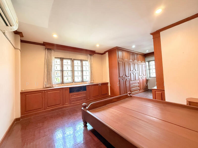 Wararom Phetkasem 69, Bangkok, Liab Klong Phasi Charoen Tai Road, Nong Kham, Nong Khaem, Bangkok, 4 Bedrooms, 200 sqm, Single Detached House For Sale, by Punpapa Rassamee, 500144842 - DDproperty.com