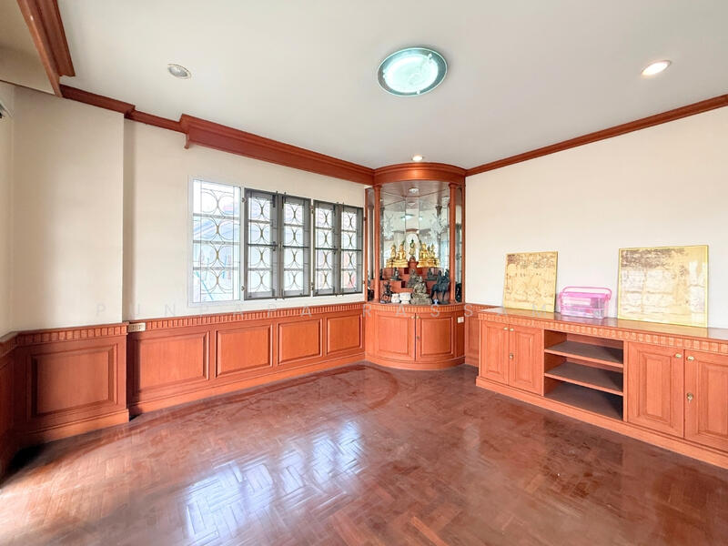 Wararom Phetkasem 69, Bangkok, Liab Klong Phasi Charoen Tai Road, Nong Kham, Nong Khaem, Bangkok, 4 Bedrooms, 200 sqm, Single Detached House For Sale, by Punpapa Rassamee, 500144842 - DDproperty.com