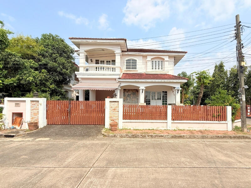 Wararom Phetkasem 69, Bangkok, Liab Klong Phasi Charoen Tai Road, Nong Kham, Nong Khaem, Bangkok, 4 Bedrooms, 200 sqm, Single Detached House For Sale, by Punpapa Rassamee, 500144842 - DDproperty.com