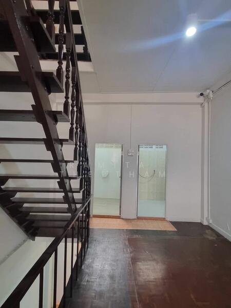 3-BR Townhouse, Bangkok, Bang Chak, Phra Khanong, Bangkok, 3 Bedrooms, 120 sqm, Townhouse For Rent, by Ramita Theptham, 500144853 - DDproperty.com