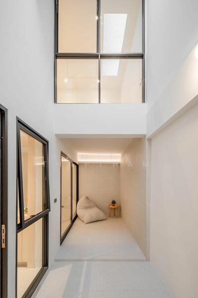 2-BR Townhouse, Bangkok, Phra Kanong Nua, Watthana, Bangkok, 2 Bedrooms, 170 sqm, Townhouse For Sale, by Ramita Theptham, 500144875 - DDproperty.com